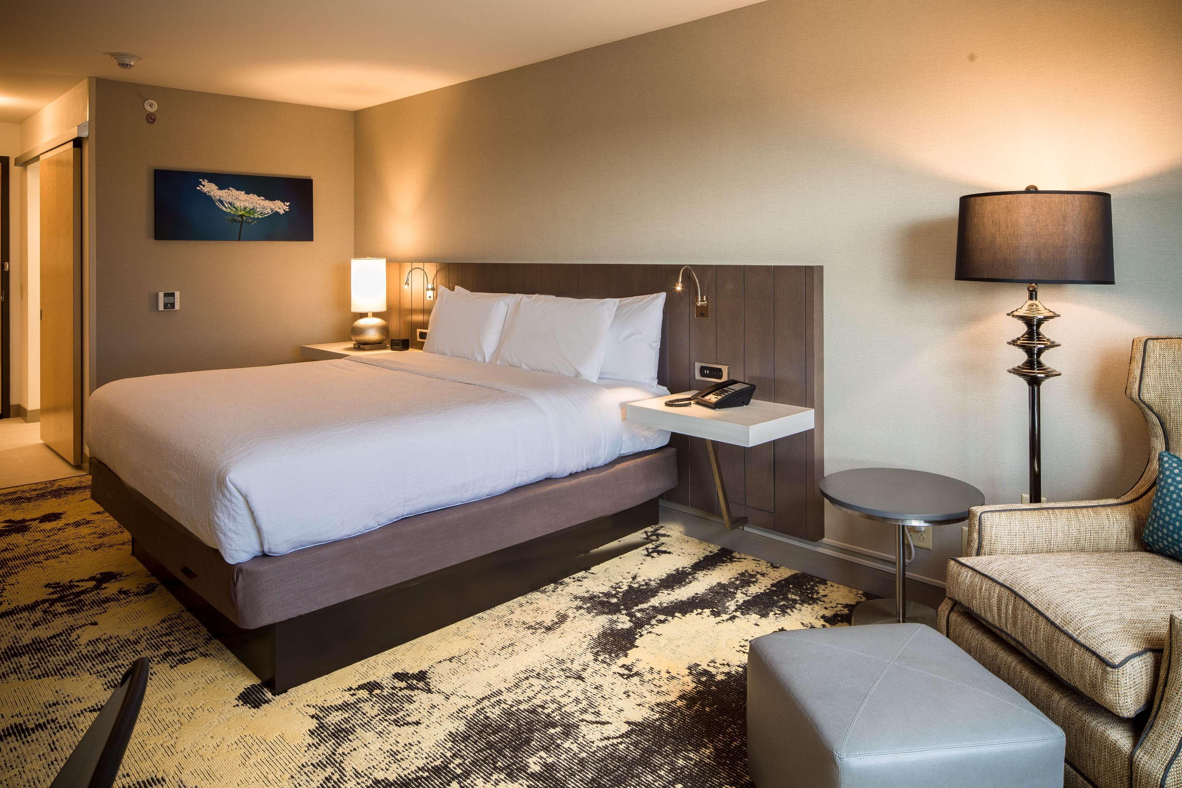 Hilton Garden Inn Pittsburgh Airport Moon Township Exterior photo