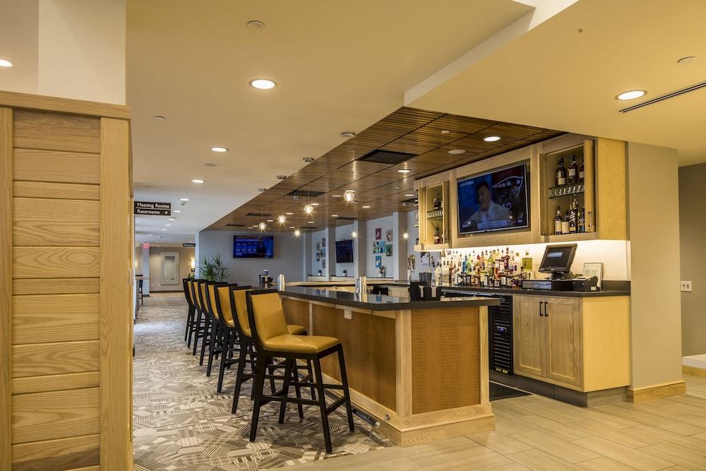 Hilton Garden Inn Pittsburgh Airport Moon Township Exterior photo