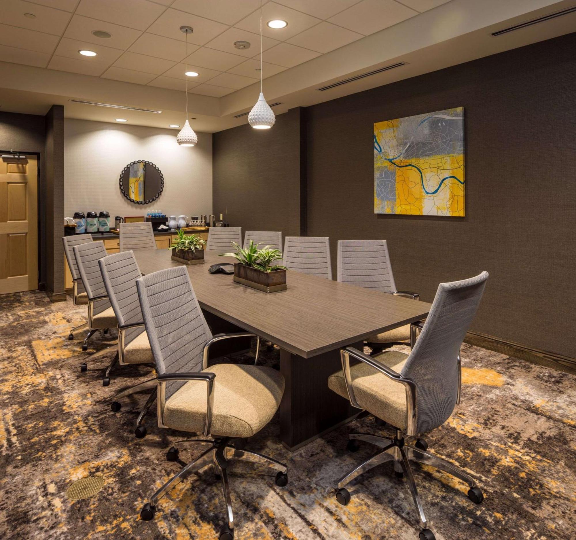 Hilton Garden Inn Pittsburgh Airport Moon Township Exterior photo